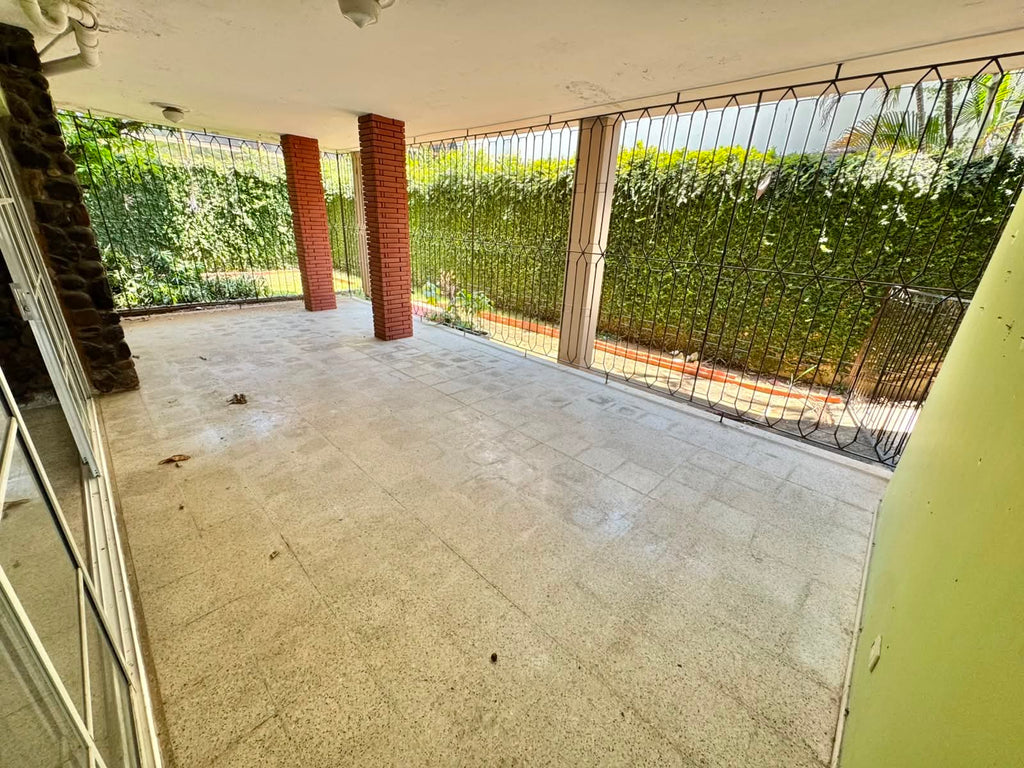 CASA EN VENTA EN LOS CACICAZGOS