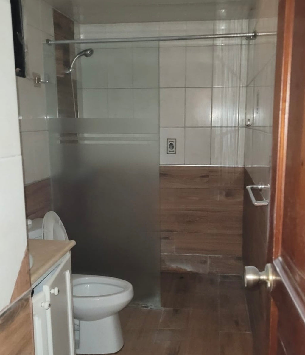 Alquilo apartamento En La Esperilla