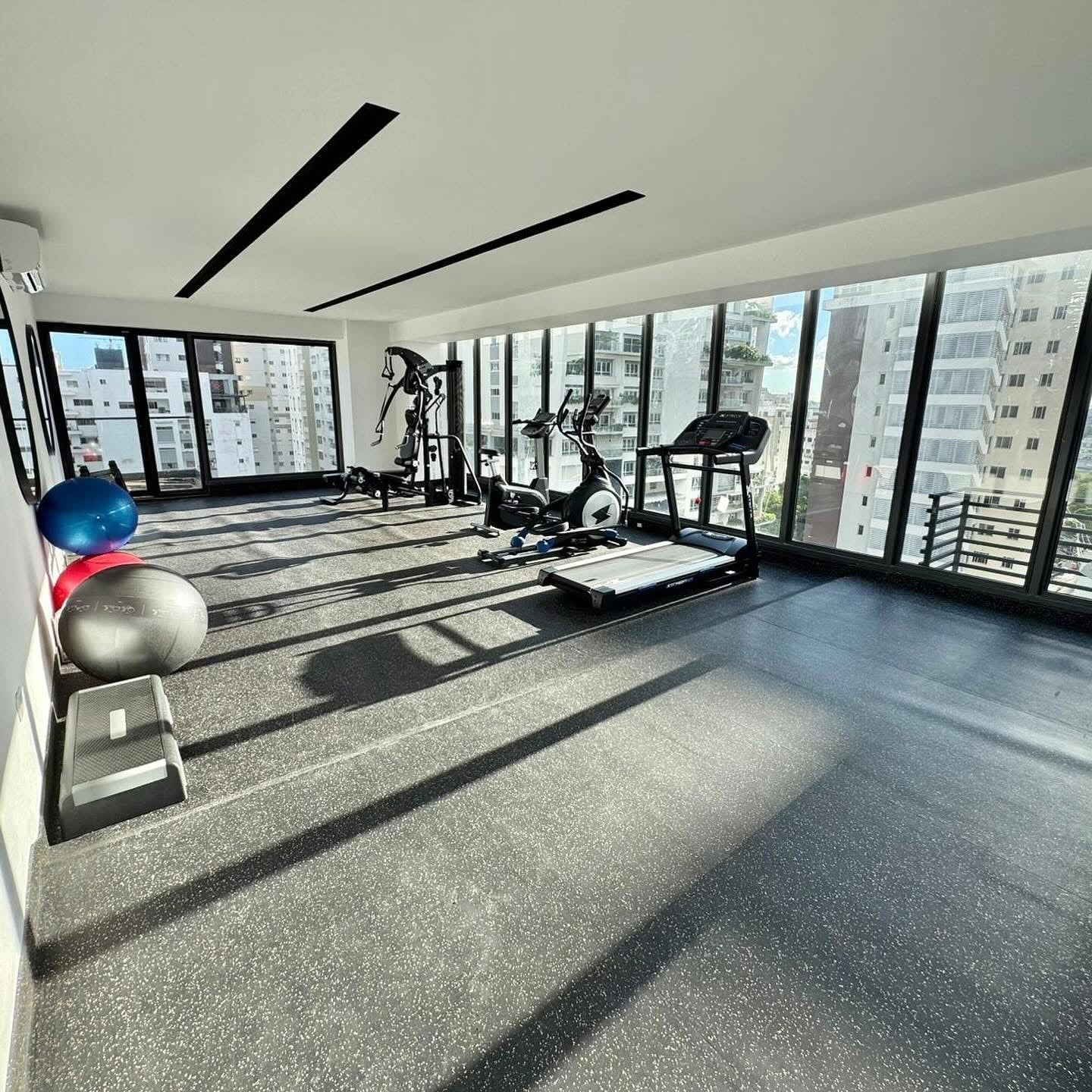 Apartamento en Venta y Alquiler Ens. Paraíso