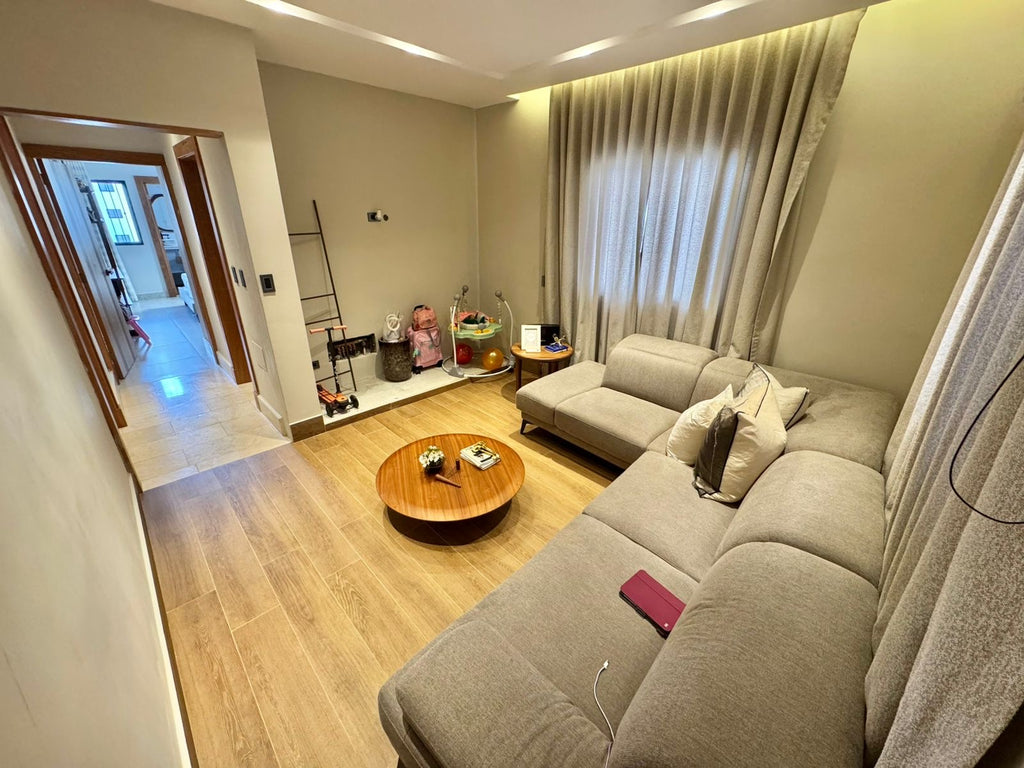 Espectacular Penthouse de 4 Habitaciones con Vista al Mar Urbanización Real