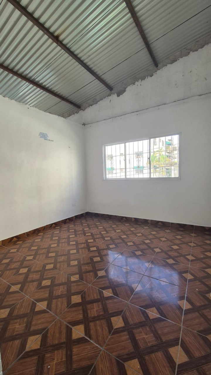 Alquilo local comercial Bella Vista