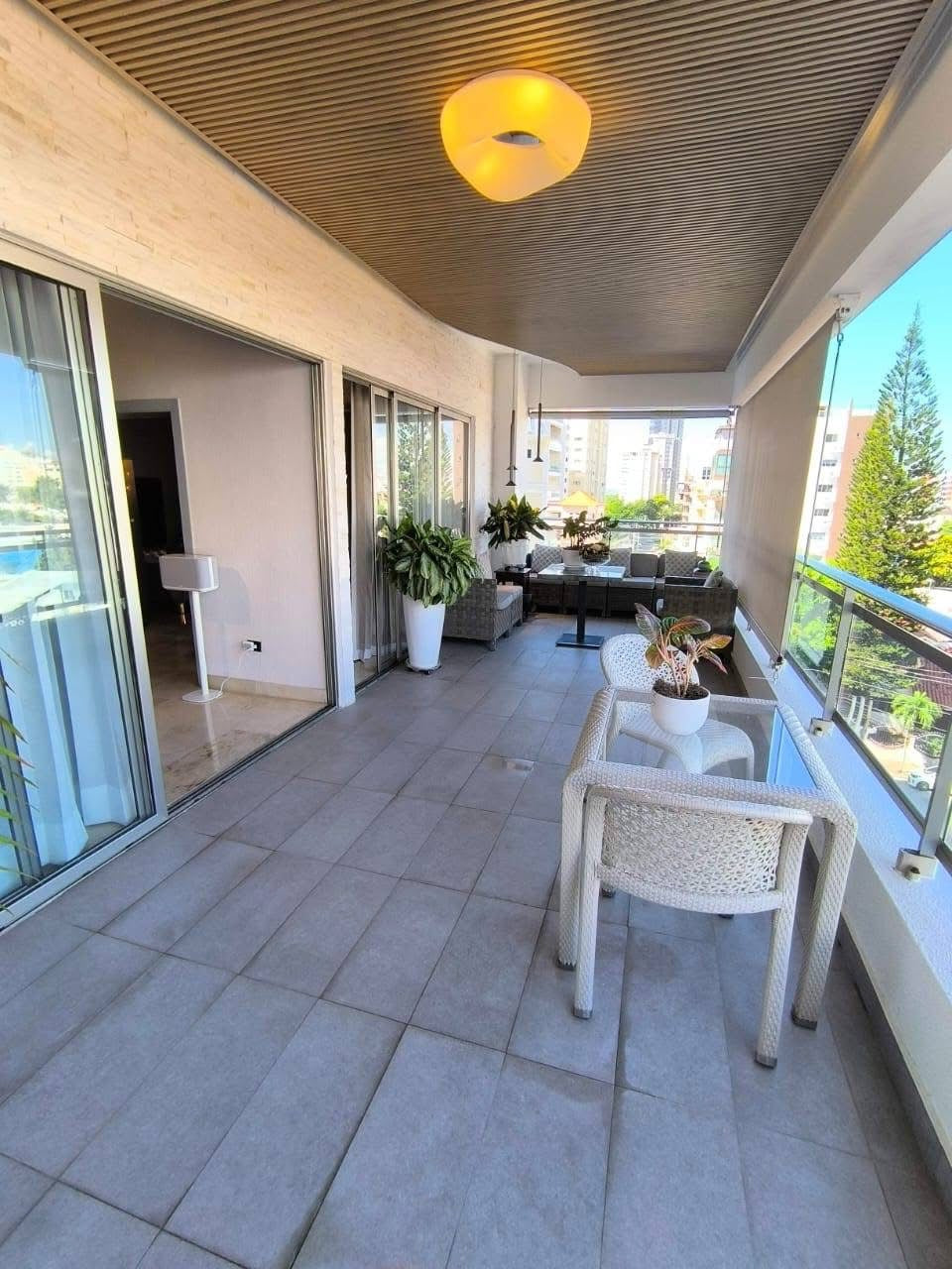 Apartamento en venta en los Cacicazgos – 299.45 m²