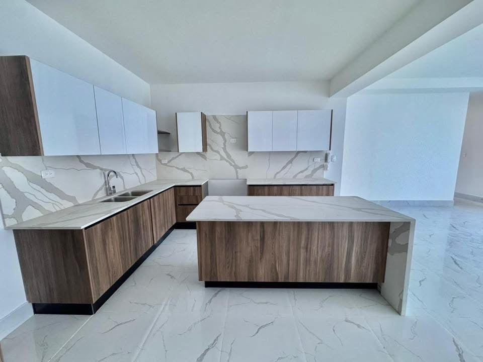 Alquilo apartamento en Bella Vista Sur