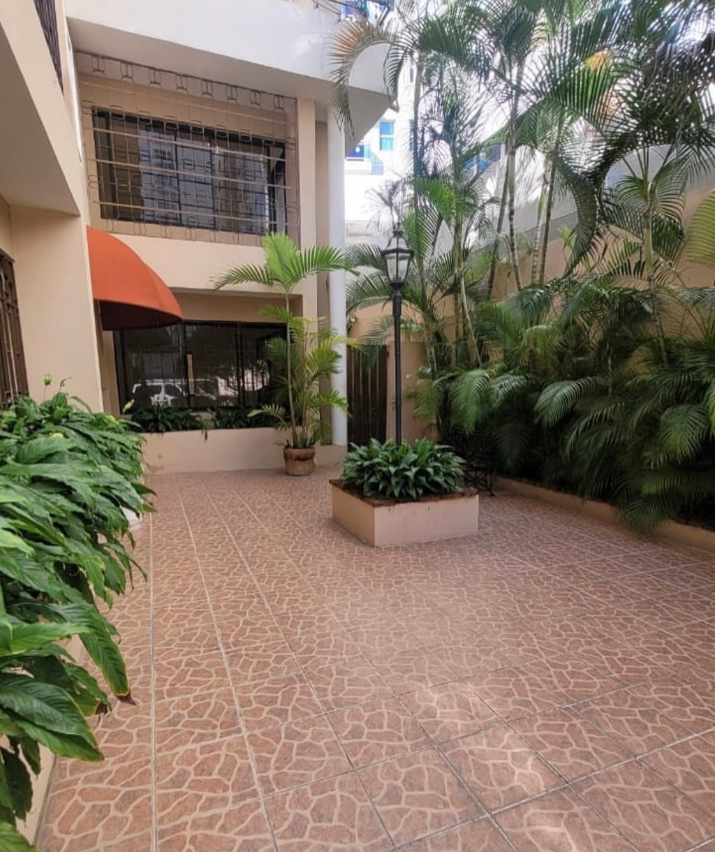 Alquilo apartamento En La Esperilla