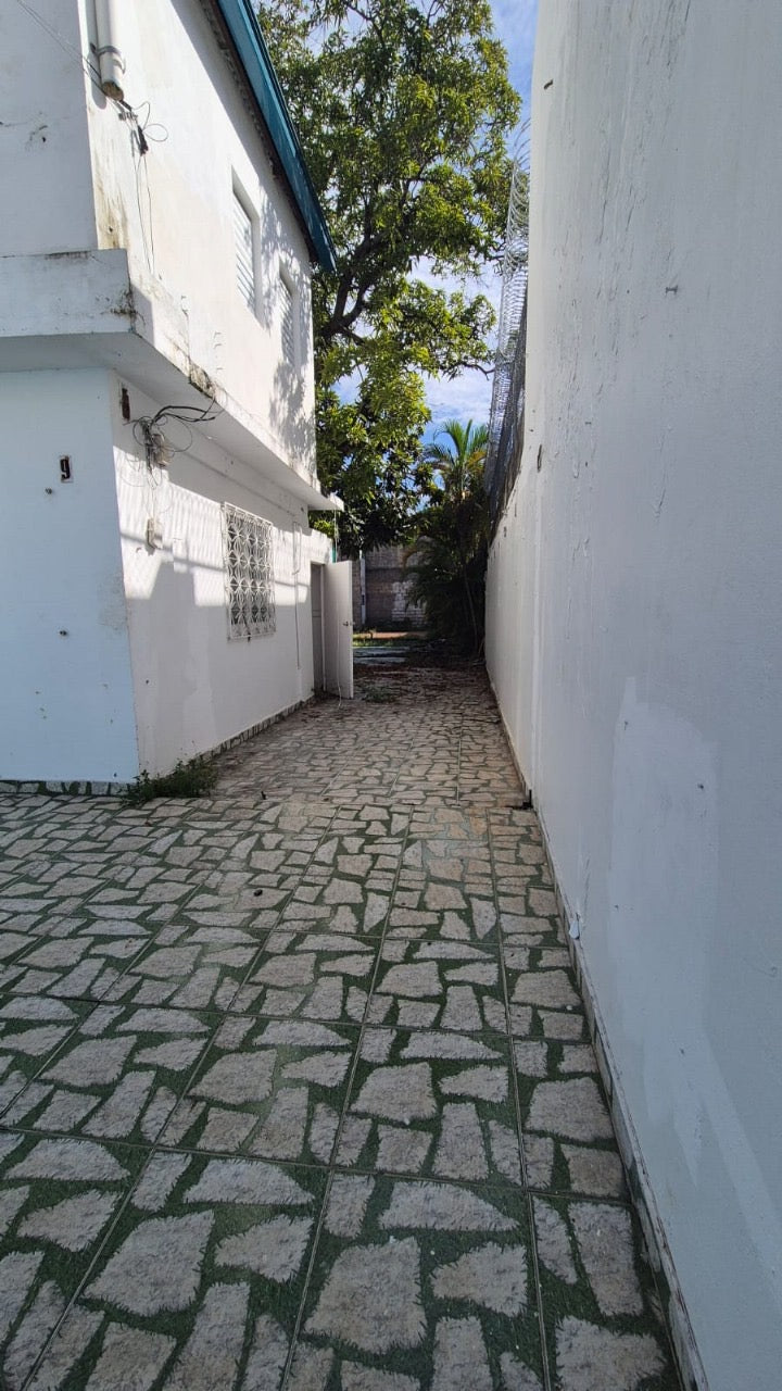 Alquilo local comercial Bella Vista