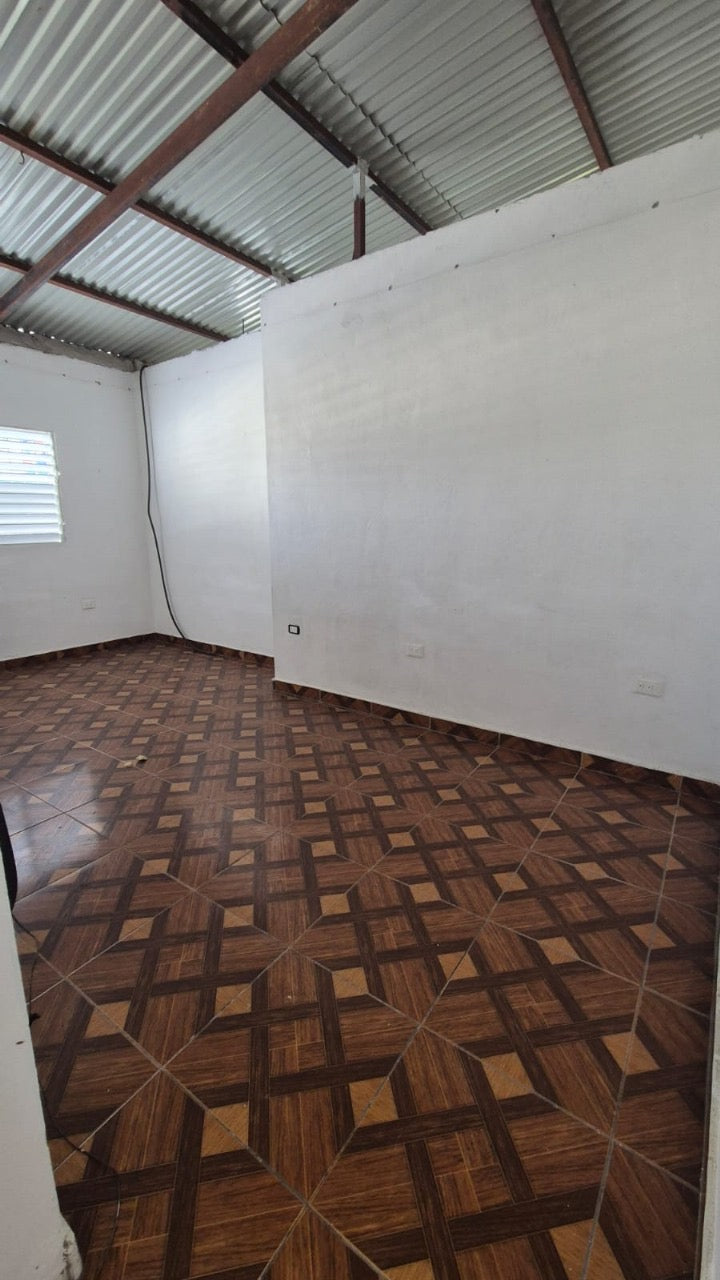 Alquilo local comercial Bella Vista