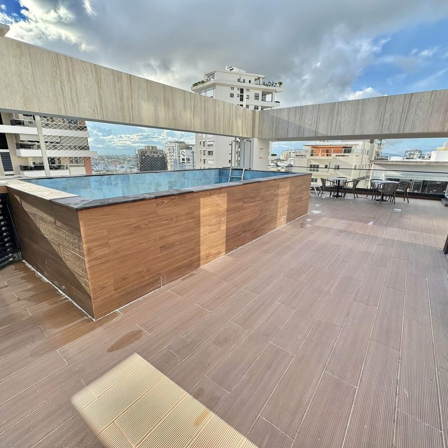 Apartamento en Venta y Alquiler Ens. Paraíso