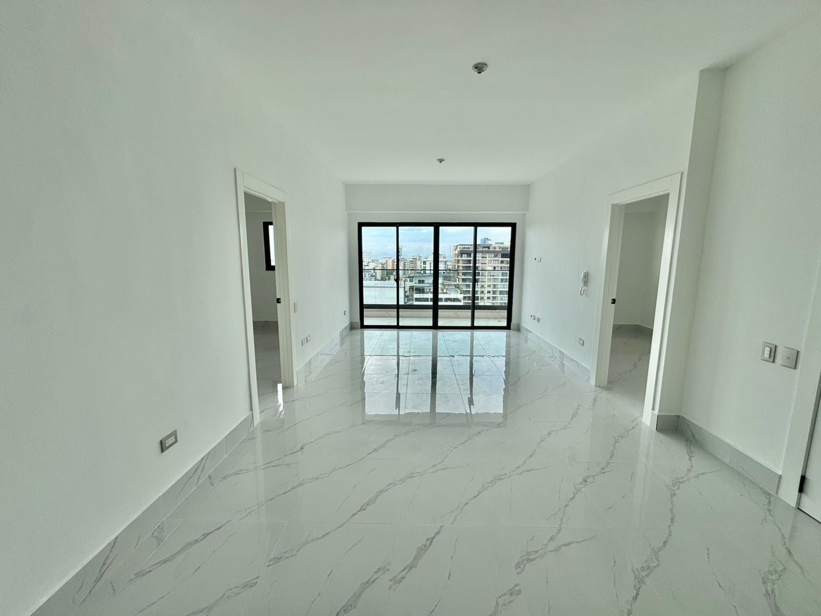 Vendo apartamento nuevo en Evaristo Morales