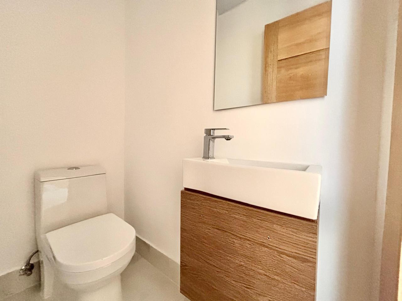 Alquiler de Apartamento nuevo a estrenar

📍 Urb. Real