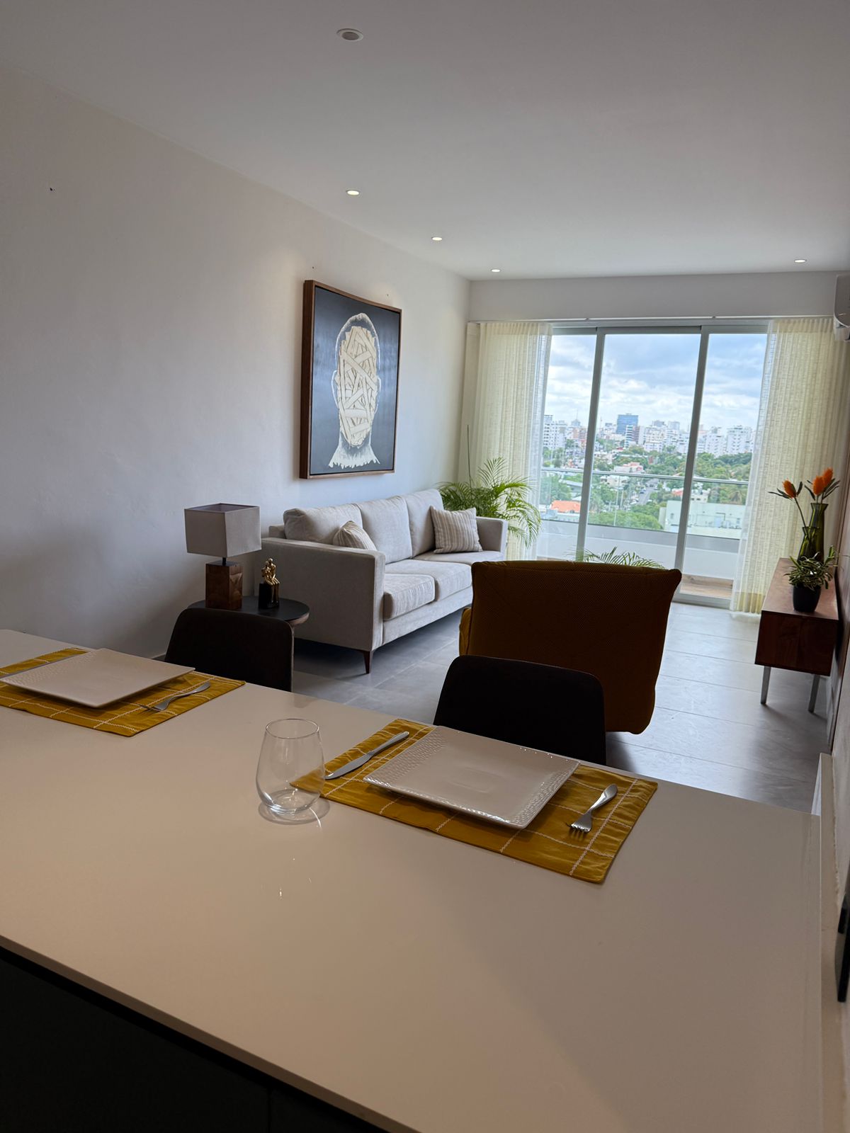 Alquilo Apartamento Amueblado – Urbanización Real