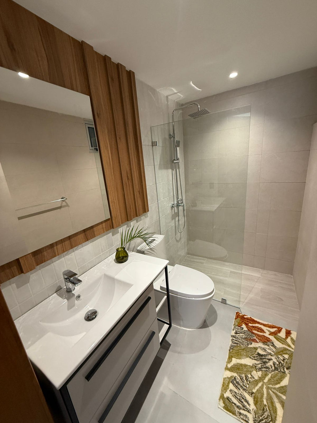 Alquilo Apartamento Amueblado – Urbanización Real