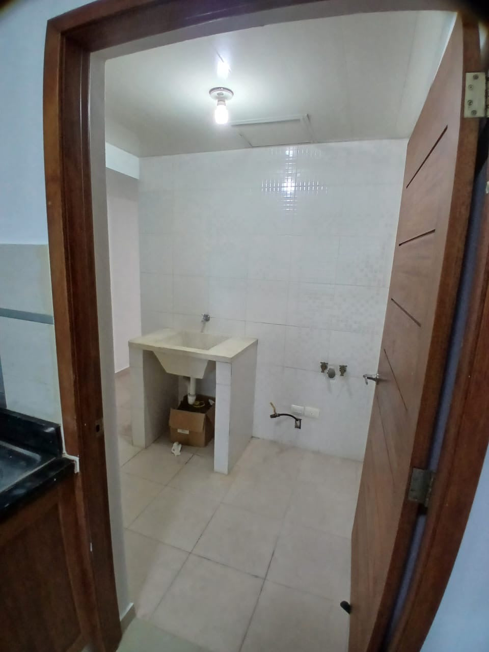 VENDO AMPLIO  APARTAMENTO EN PIANTINI